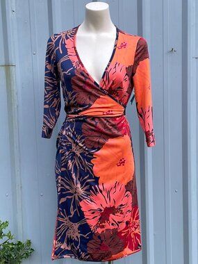 JULIE BROWN WOMEN'S MEDIUM – Floral Dress Vibrant Tie-Back Style 🌸 Effortless